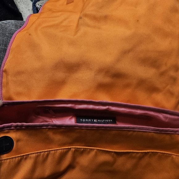 Tommy Hilfiger Softside Briefcase - Picture 4 of 7